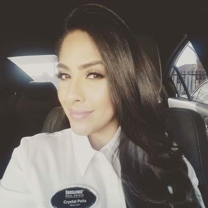 Meet your Posher, Crystal